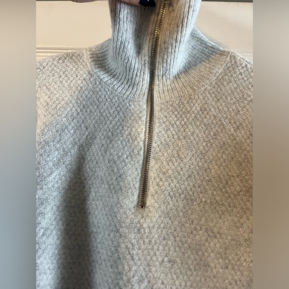 Sweater - Picture 3 of 5